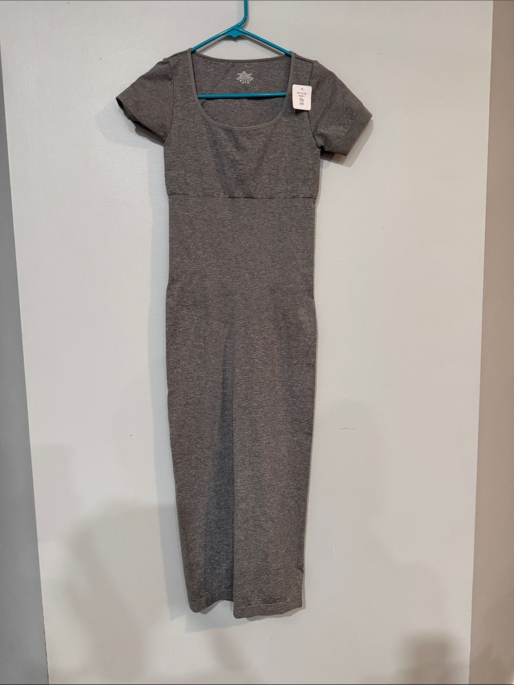 Women’s Gray Scoop Neck Midi Dress